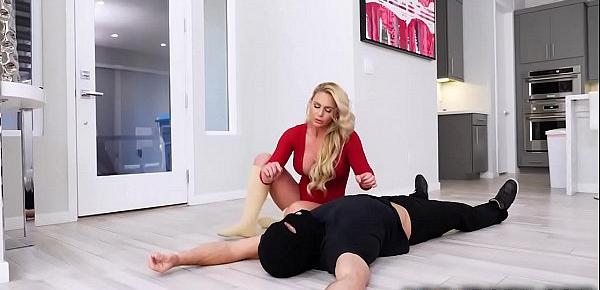  Horny MILF Phoenix Marie noticed that her house was attacked by a hot burglar. She fuck with him instead of reporting him to the authorities.
